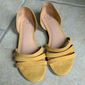 NWOT A New Day Faux Suede Mustard Gold/Yellow Sandals Sz 8